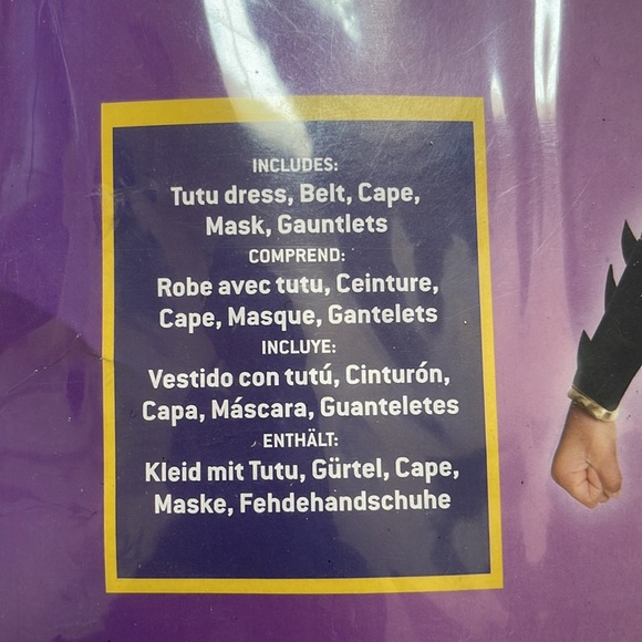 DC BatGirl Costumes Size 3-4t - Picture 6 of 6